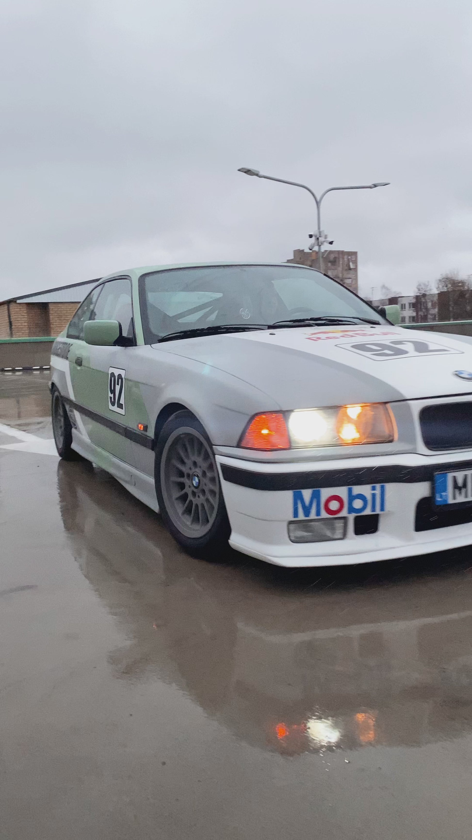 BMW Center Caps bmw floating center caps 68mm center caps